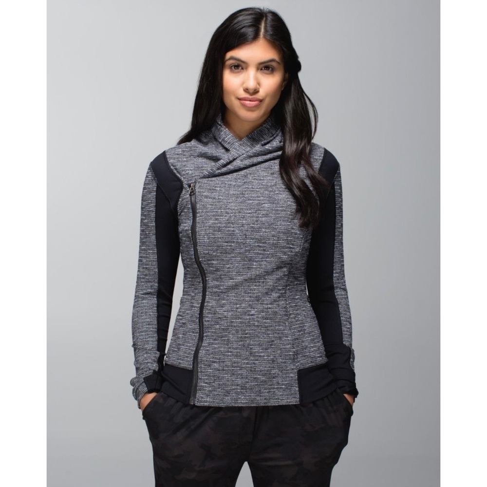 Lululemon Bhakti Yoga Jacket Womens 4‎ Grey Black Asymmetrical Zip Thumbholes